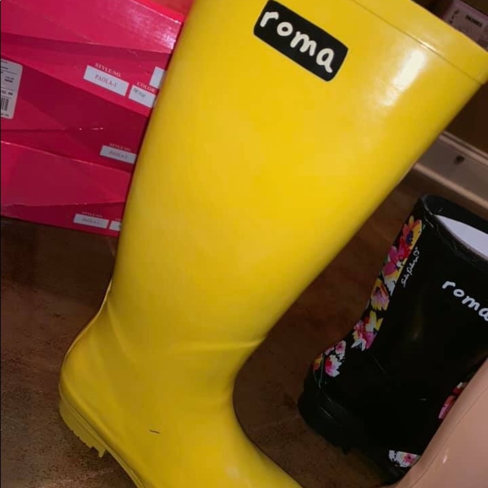 Sadie Roberts rain boots